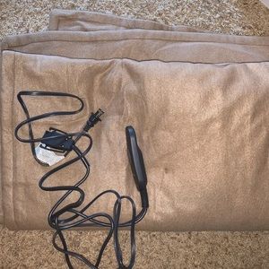 Sunbeam heated throw